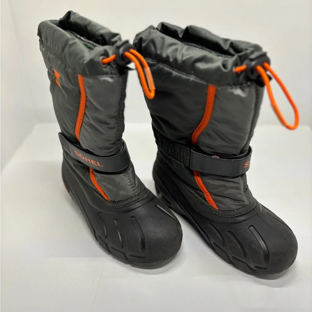 Sorel Kids Youth Size 3 Winter Snow Boots Gray Orange Waterproof Insulated